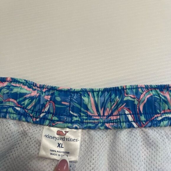 Vineyard Vines Blue Floral Turtle Swim Trunks Board Shorts Size XL - Picture 7 of 8
